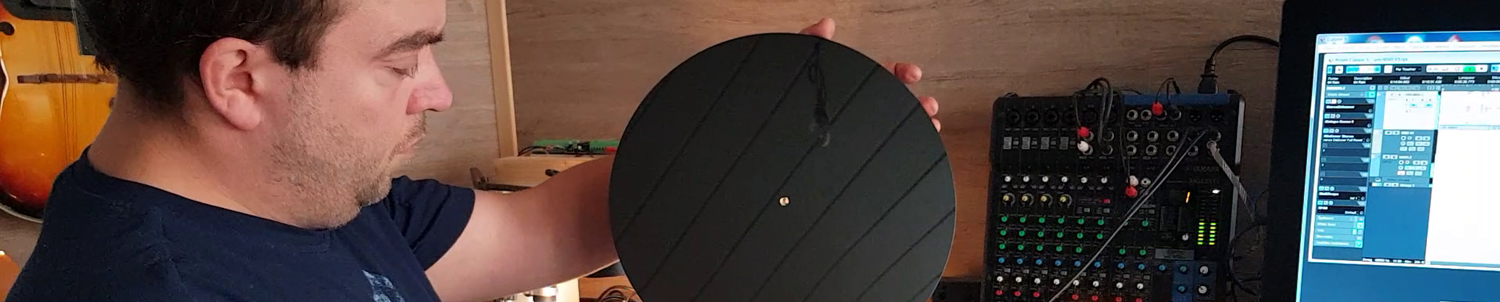 Yado Vinyle, l'homme qui créait des vinyles