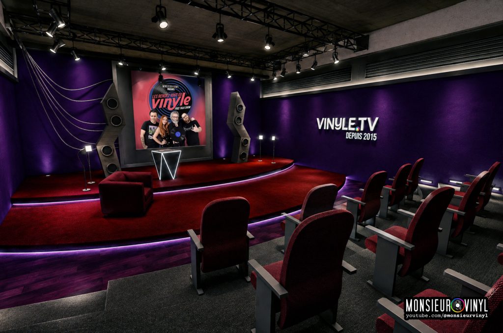 monsieur-vinyl-secondl-life-auditorium