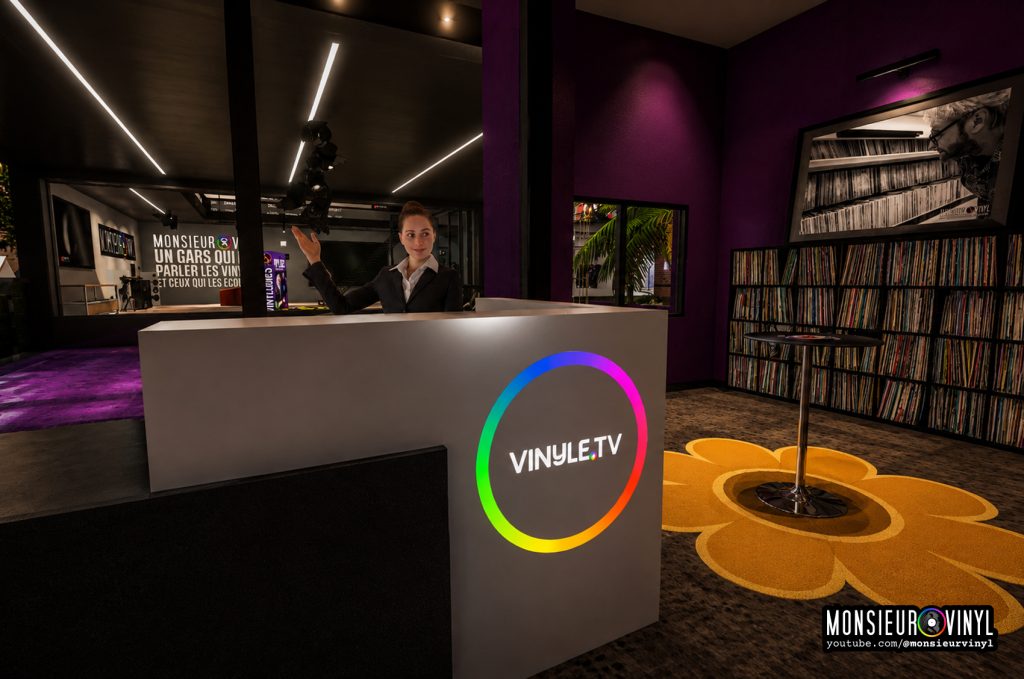 monsieur-vinyl-secondl-life-info-center